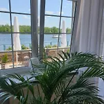 Jachtowa I Restauracja Štetín