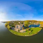 Jachtowa I Restauracja Oda ve Kahvaltı Szczecin