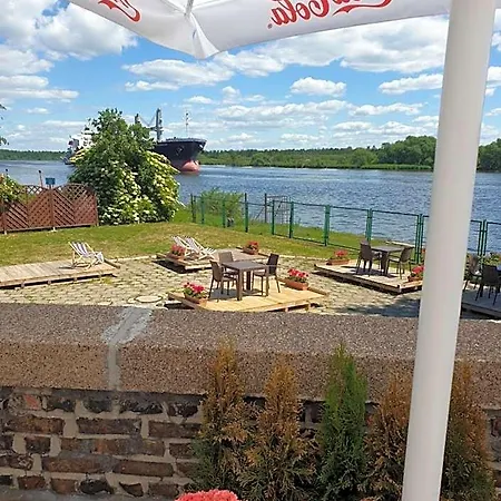 Jachtowa I Restauracja Bed & Breakfast Szczecin