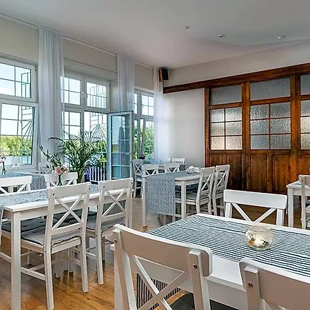 Jachtowa I Restauracja 4*