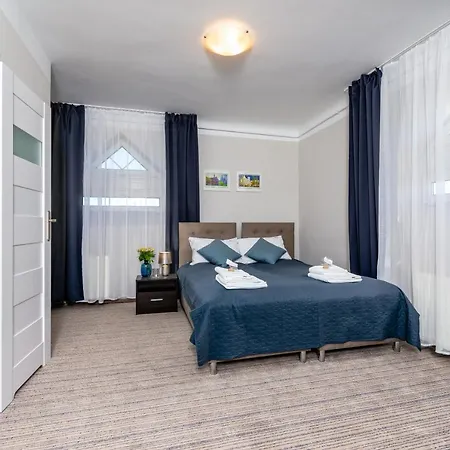 Jachtowa I Restauracja 4*