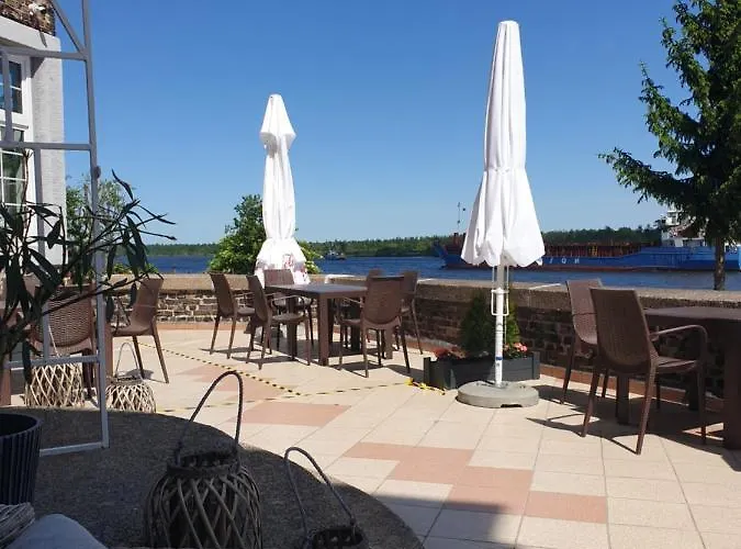 Bed & Breakfast Jachtowa I Restauracja 4*