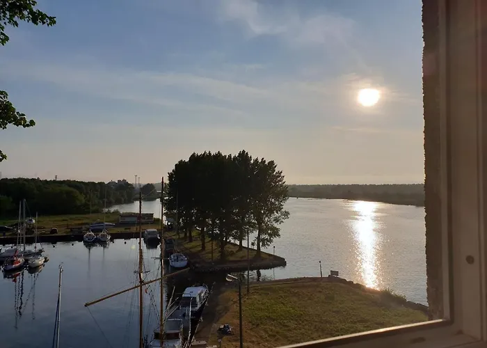 Jachtowa I Restauracja Bed & Breakfast 4*