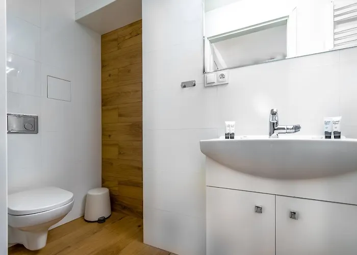 Jachtowa I Restauracja Bed & Breakfast Szczecin